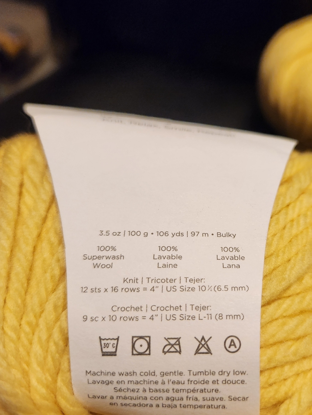 Universal Yarn - Picture 4 of 5
